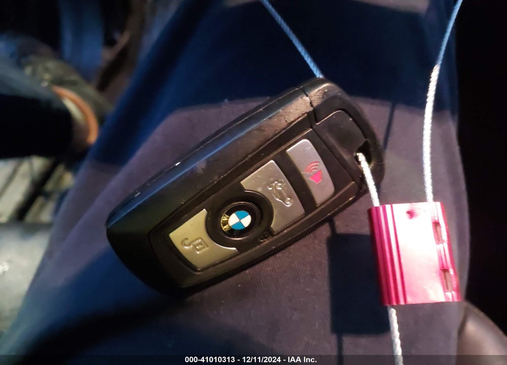 2017 BMW X3 SDRIVE28I VIN: 5UXWZ7C38H0X40016
