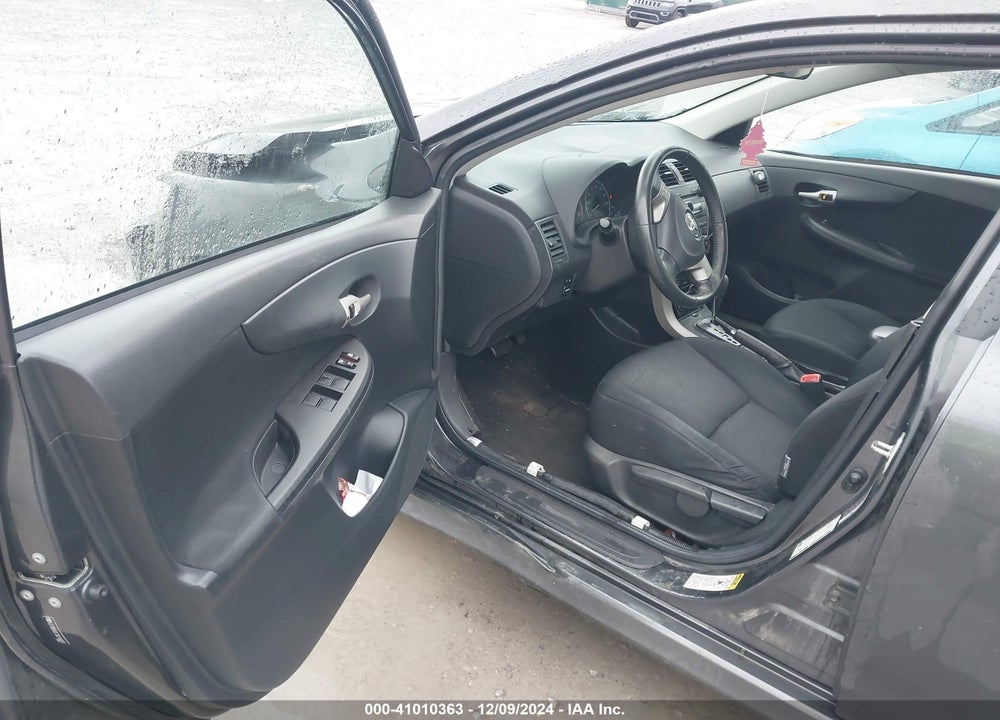 2009 TOYOTA COROLLA S VIN: 2T1BU40E39C146685