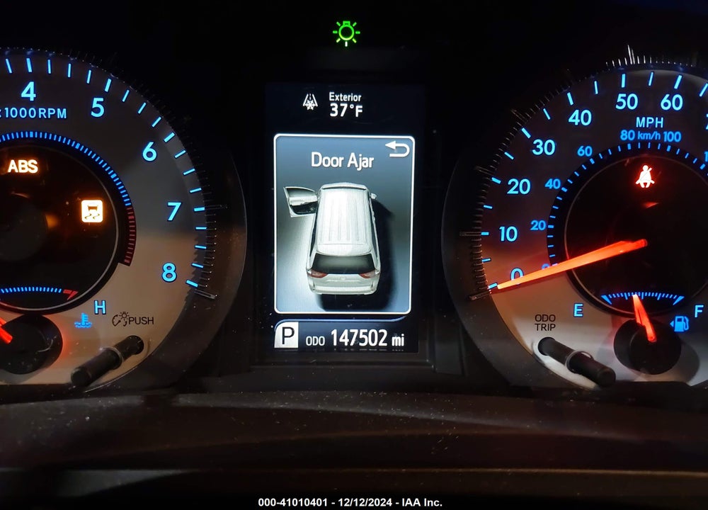 2017 TOYOTA SIENNA SE VIN: 5TDXZ3DC9HS885348