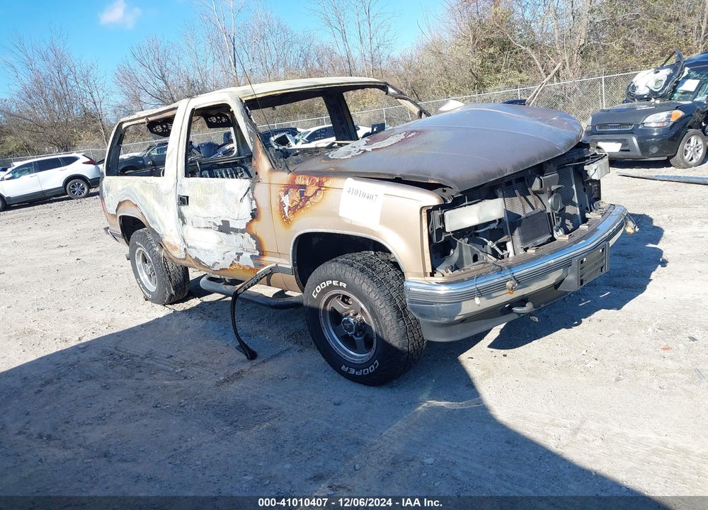 1999 CHEVROLET TAHOE VIN: 3GNEK18R4XG113522