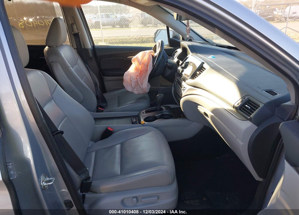 2019 HONDA PILOT EX-L VIN: 5FNYF6H44KB037651