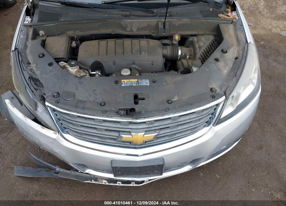 2015 CHEVROLET TRAVERSE LS VIN: 1GNKRFEDXFJ238364