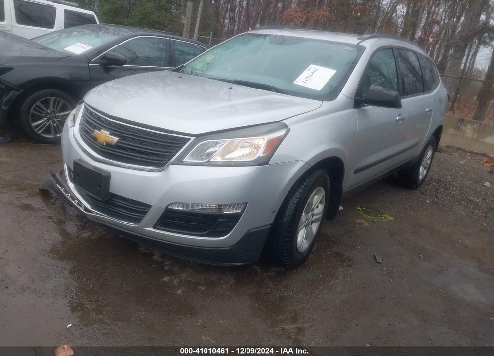 2015 CHEVROLET TRAVERSE LS VIN: 1GNKRFEDXFJ238364