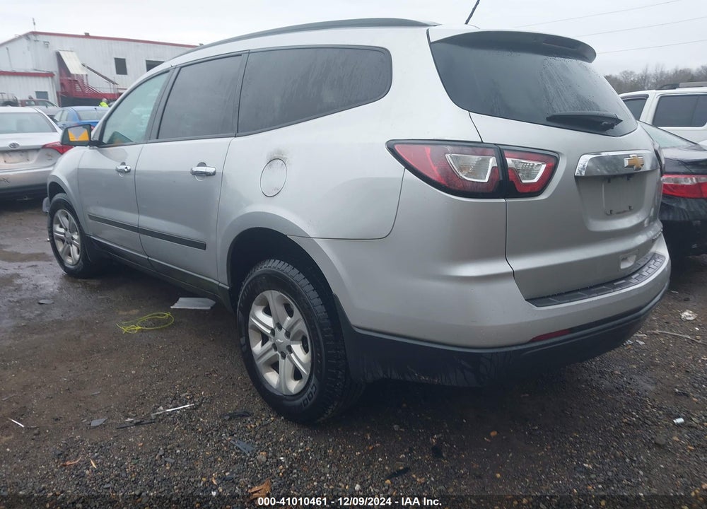 2015 CHEVROLET TRAVERSE LS VIN: 1GNKRFEDXFJ238364