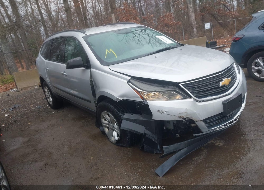 2015 CHEVROLET TRAVERSE LS VIN: 1GNKRFEDXFJ238364