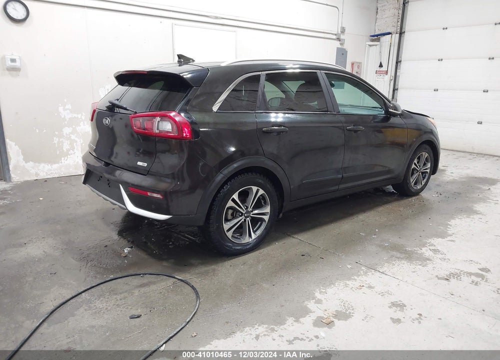 2017 KIA NIRO TOURING VIN: KNDCE3LC3H5072783
