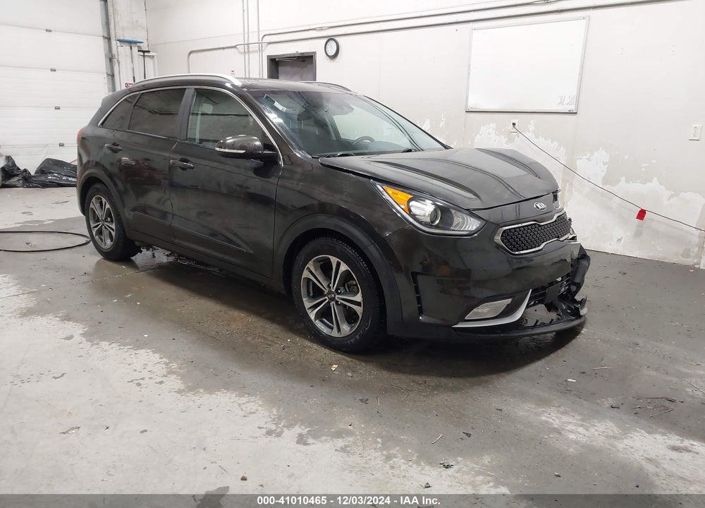 2017 KIA NIRO TOURING VIN: KNDCE3LC3H5072783