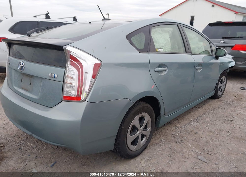 2015 TOYOTA PRIUS FOUR VIN: JTDKN3DU2F1971951
