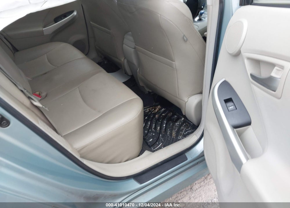 2015 TOYOTA PRIUS FOUR VIN: JTDKN3DU2F1971951