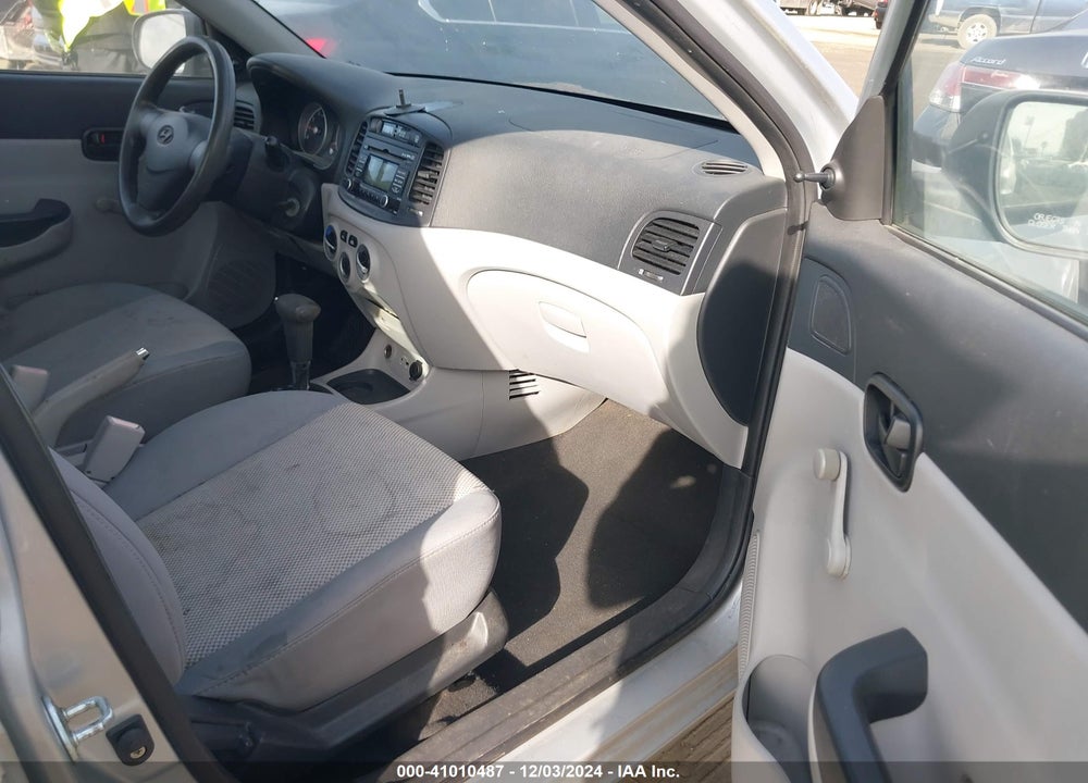 2011 HYUNDAI ACCENT VIN: KMHCN4AC3BU589650