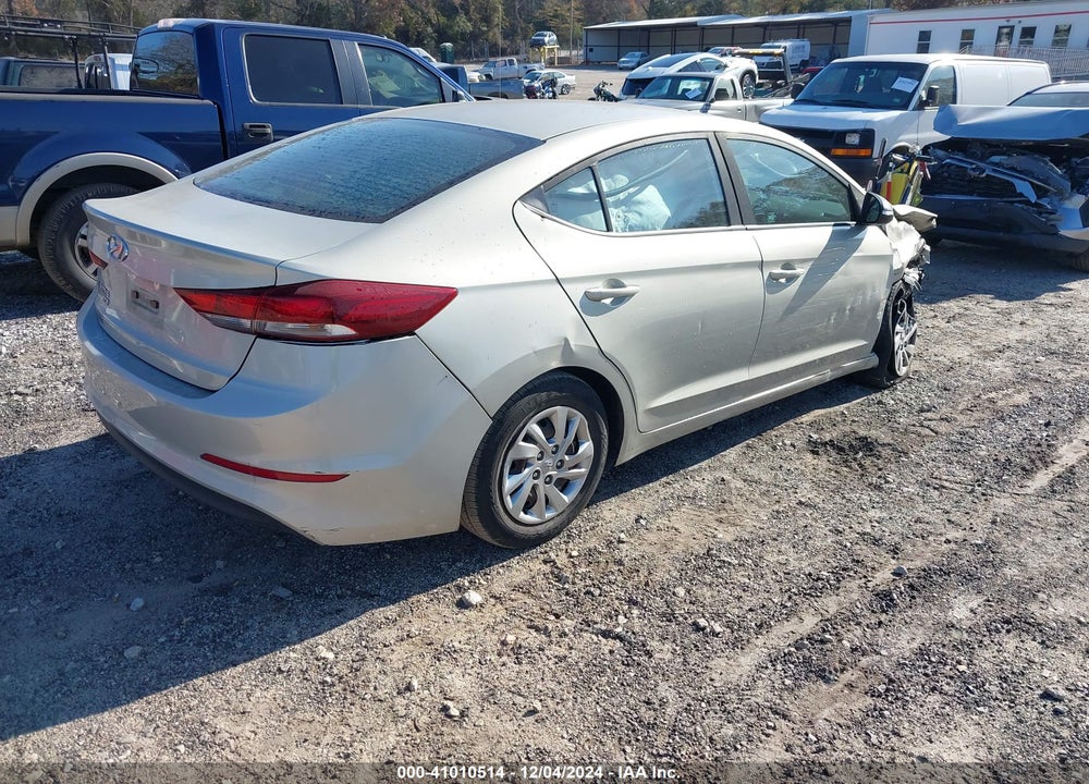 2018 HYUNDAI ELANTRA SE VIN: KMHD74LF2JU471352