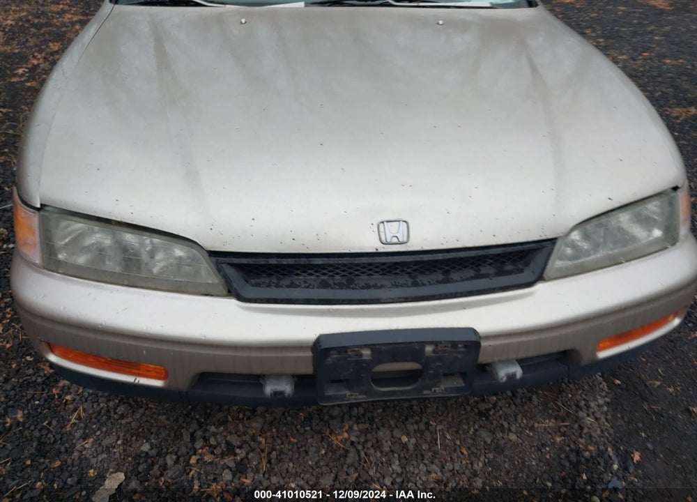 1995 HONDA ACCORD EX VIN: 1HGCD5651SA027398