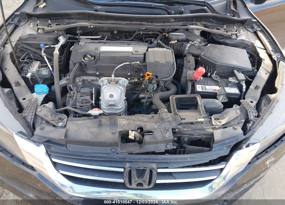 2015 HONDA ACCORD SPORT VIN: 1HGCR2F52FA176571