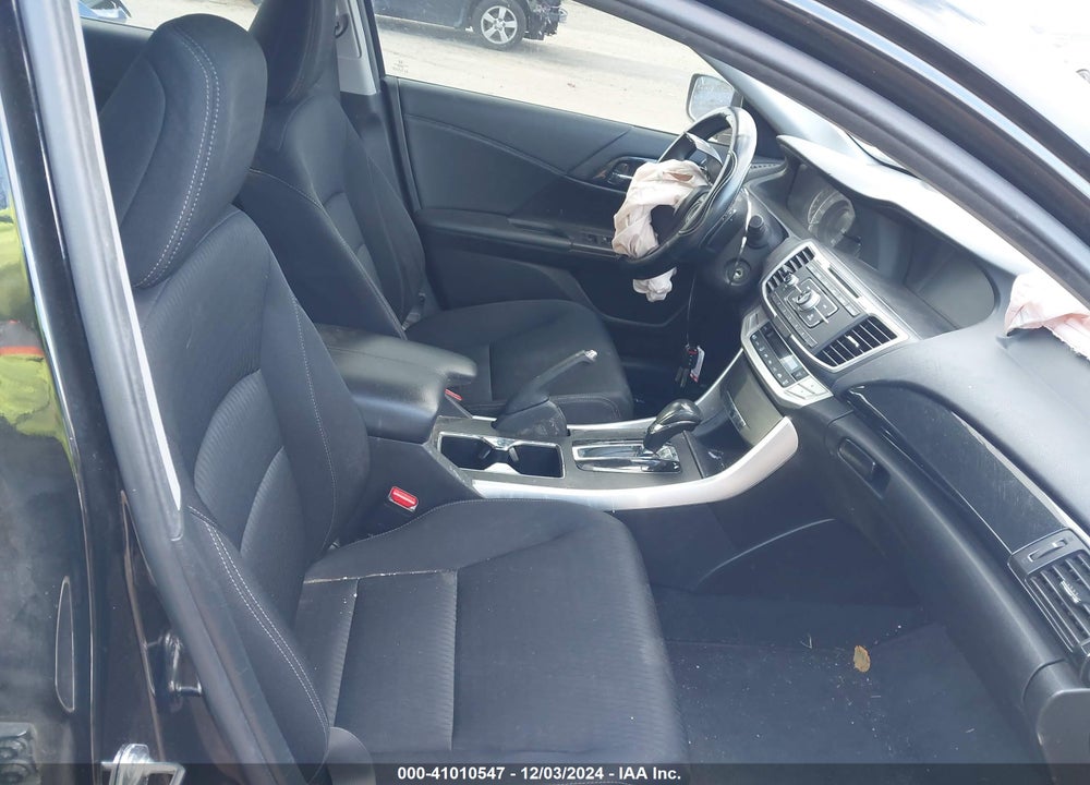 2015 HONDA ACCORD SPORT VIN: 1HGCR2F52FA176571