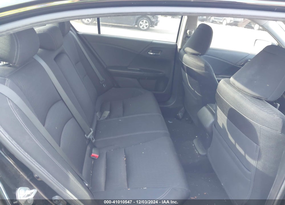 2015 HONDA ACCORD SPORT VIN: 1HGCR2F52FA176571