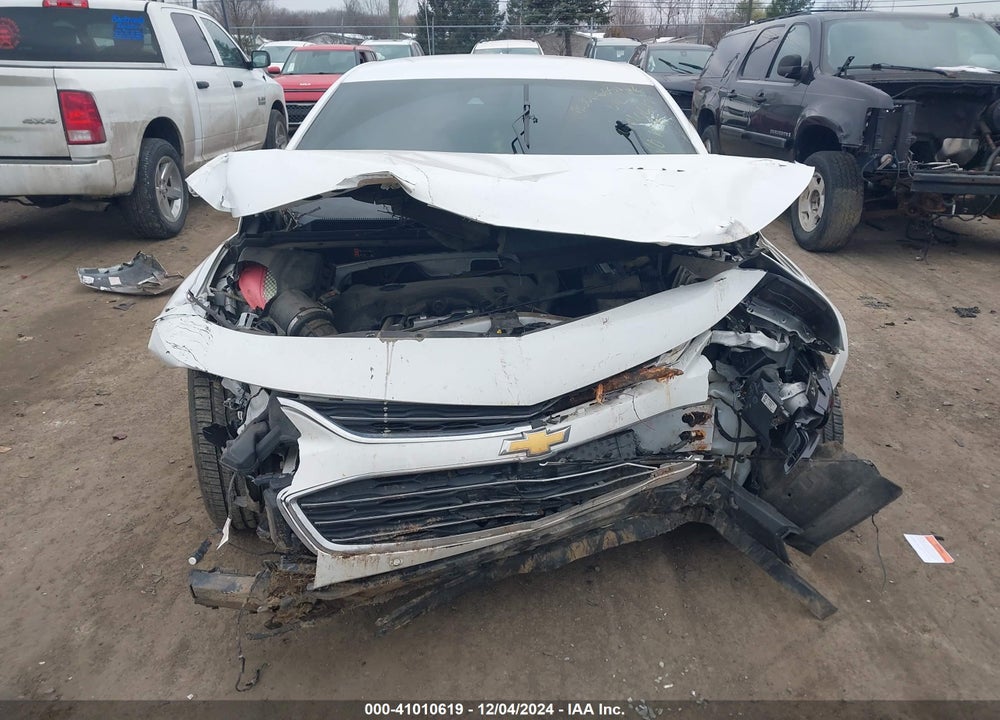 2018 CHEVROLET MALIBU VIN: 1G1ZE5SX2JF291382