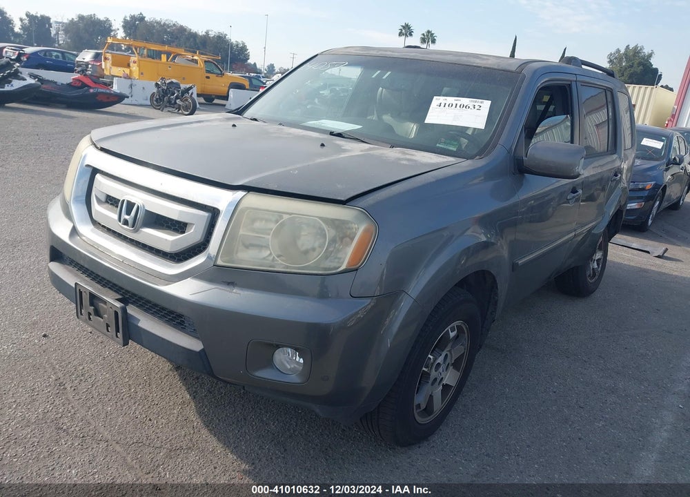 2010 HONDA PILOT TOURING VIN: 5FNYF3H93AB008974