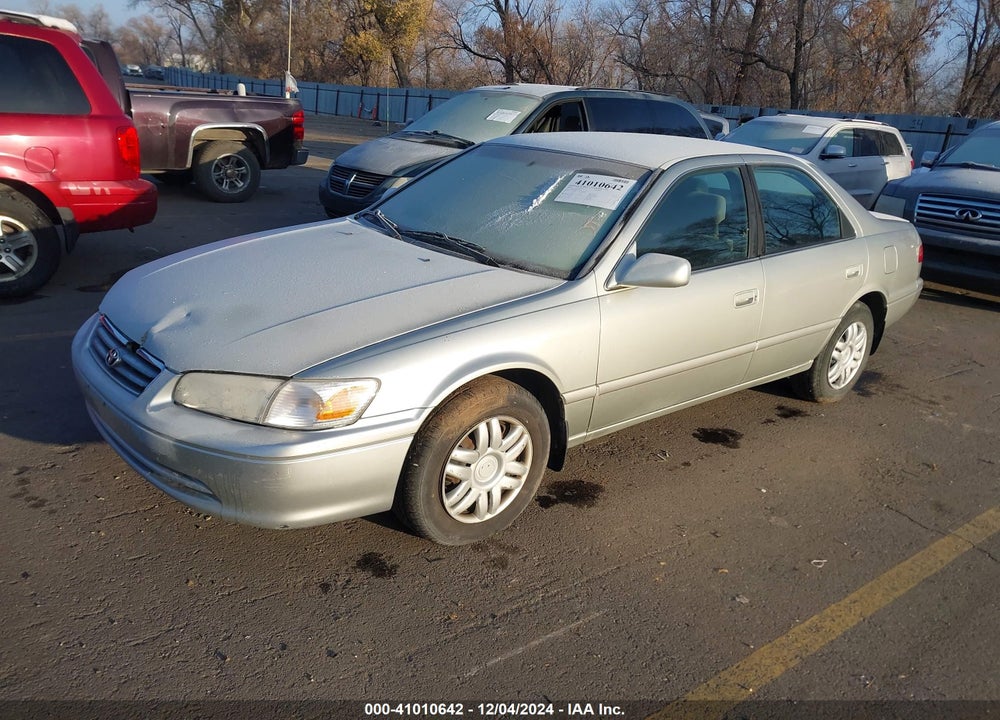 2000 TOYOTA CAMRY LE VIN: JT2BG22K5Y0471127