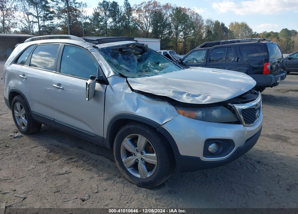 2013 KIA SORENTO EX V6 VIN: 5XYKU4A24DG324928