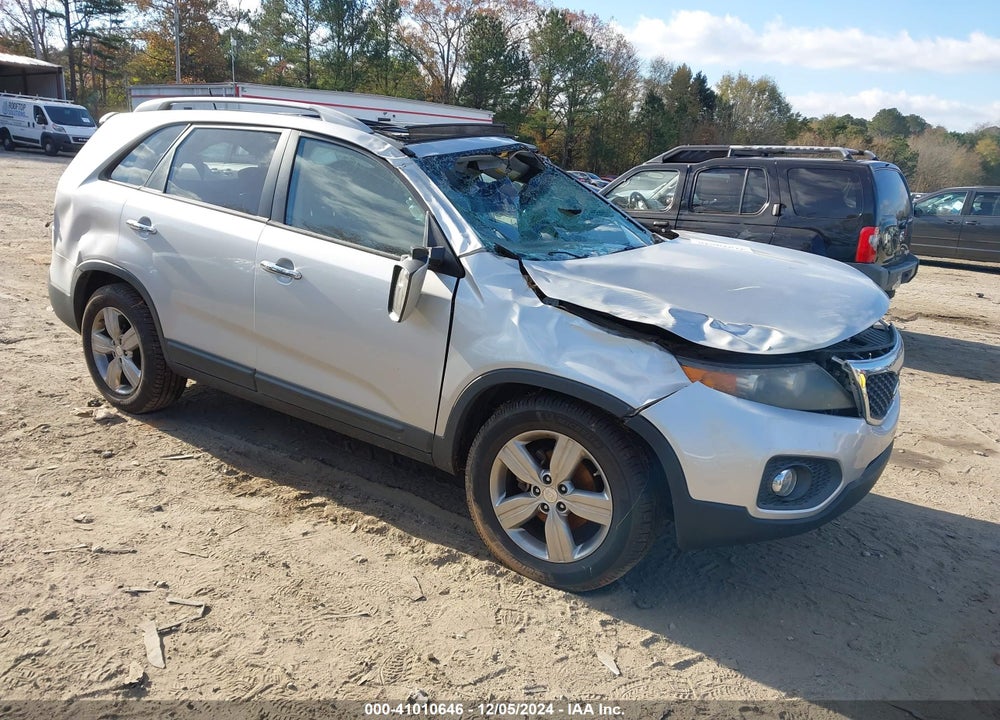 2013 KIA SORENTO EX V6 VIN: 5XYKU4A24DG324928