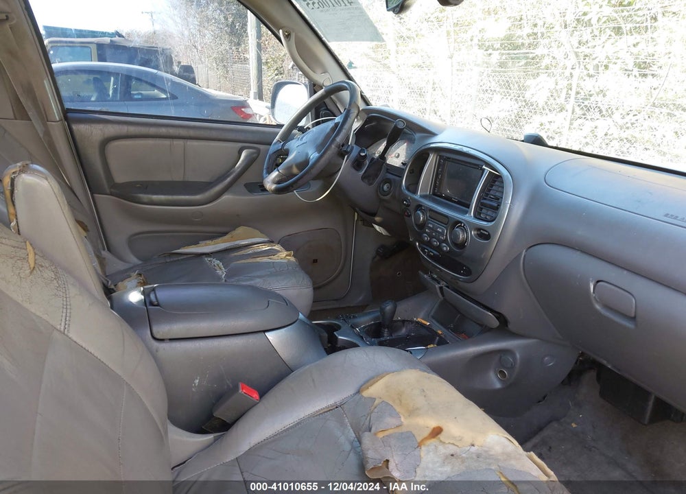 2001 TOYOTA SEQUOIA LIMITED V8 VIN: 5TDBT48A31S036901