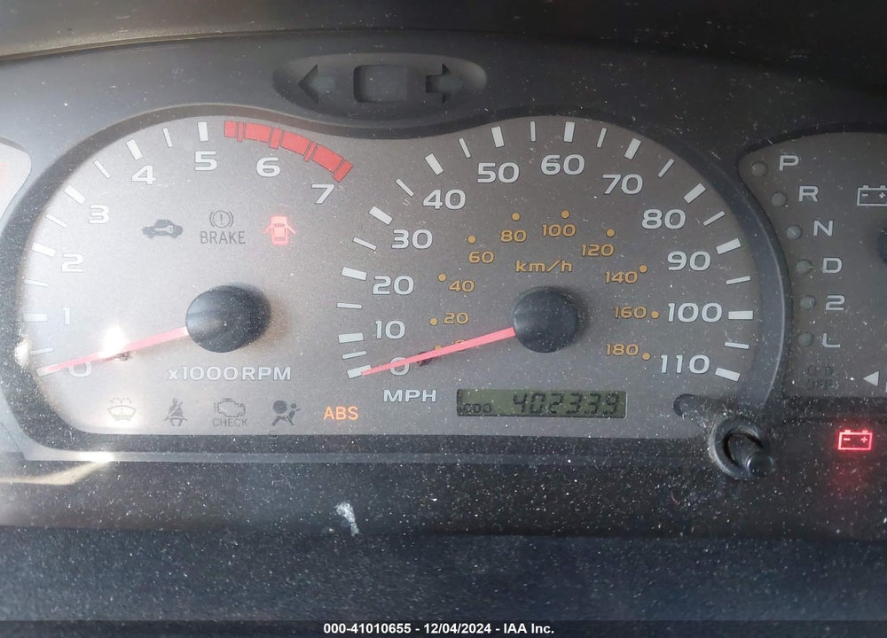 2001 TOYOTA SEQUOIA LIMITED V8 VIN: 5TDBT48A31S036901