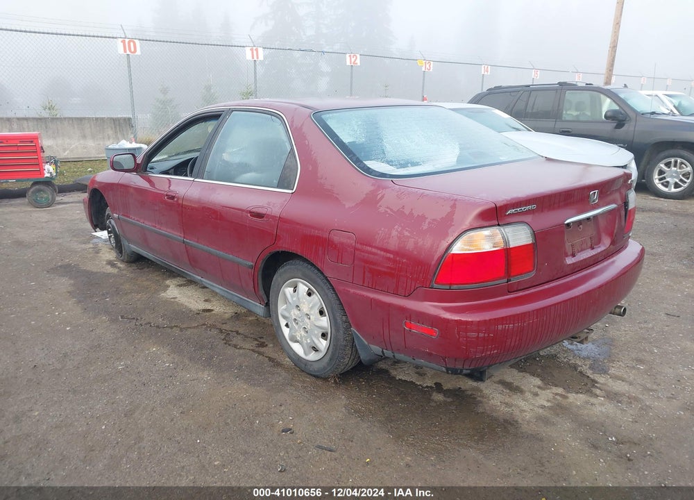 1996 HONDA ACCORD LX/EX VIN: 1HGCD553XTA121555