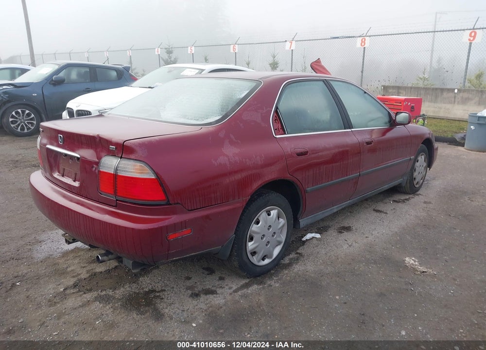 1996 HONDA ACCORD LX/EX VIN: 1HGCD553XTA121555