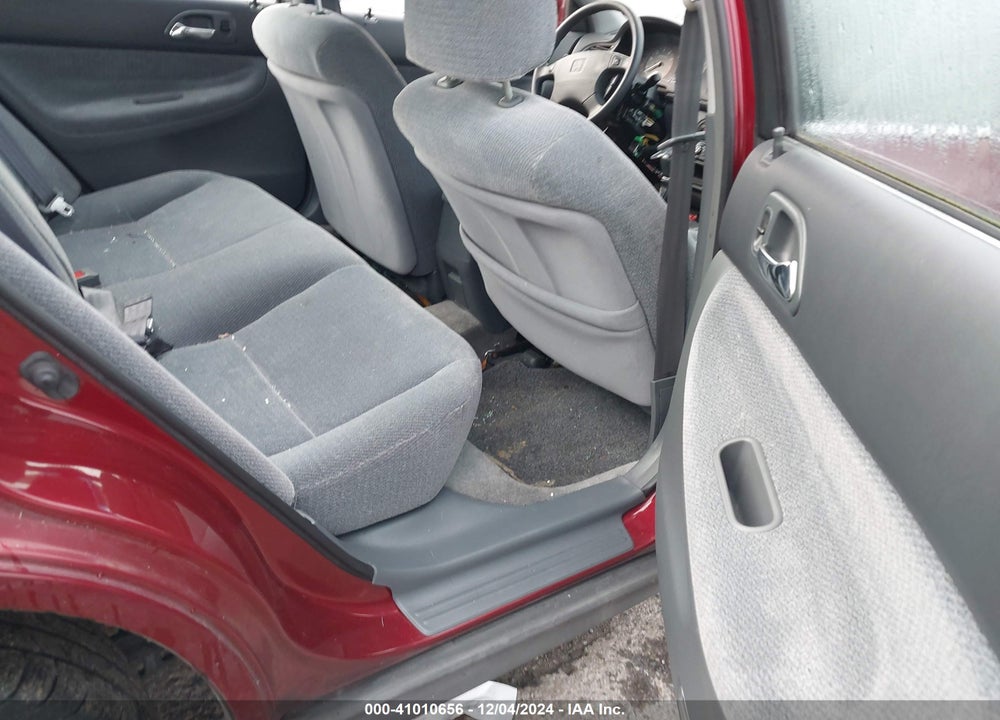 1996 HONDA ACCORD LX/EX VIN: 1HGCD553XTA121555