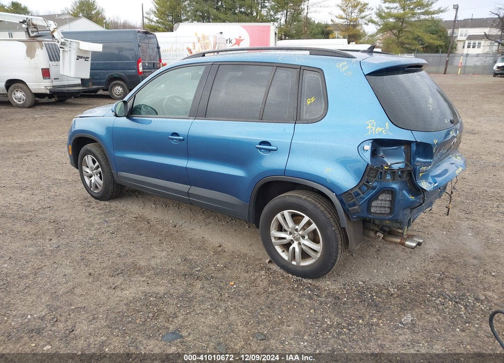 2017 VOLKSWAGEN TIGUAN 2.0T S VIN: WVGBV7AX2HW502009