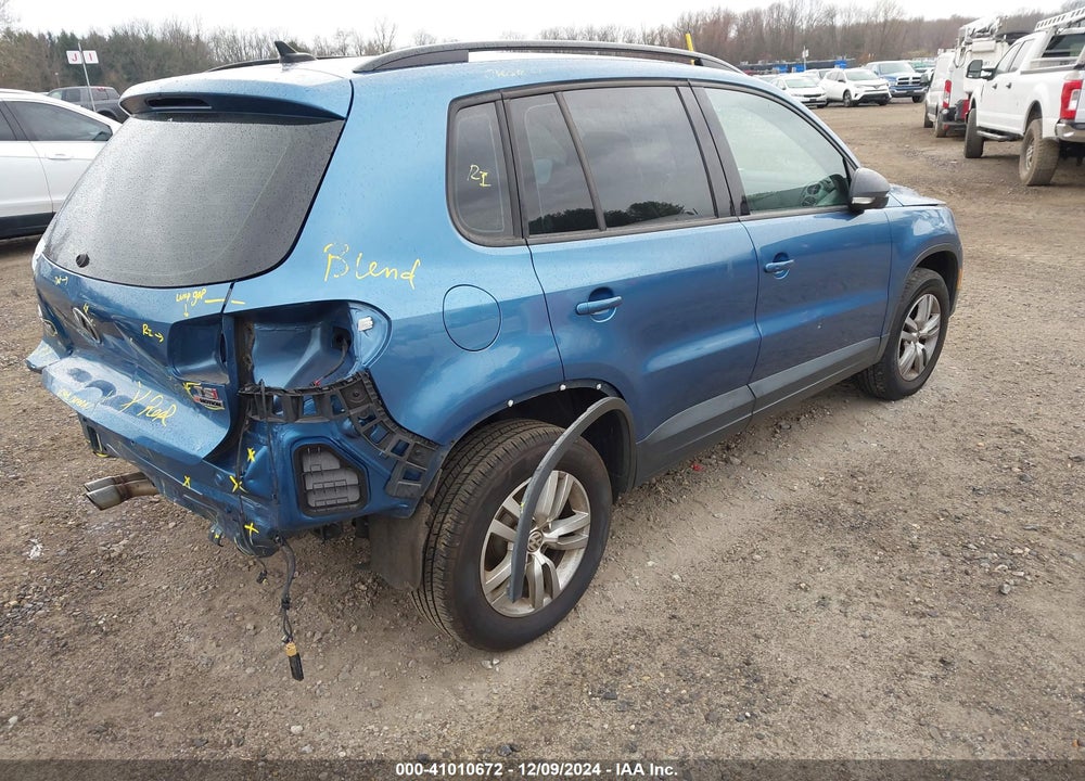 2017 VOLKSWAGEN TIGUAN 2.0T S VIN: WVGBV7AX2HW502009