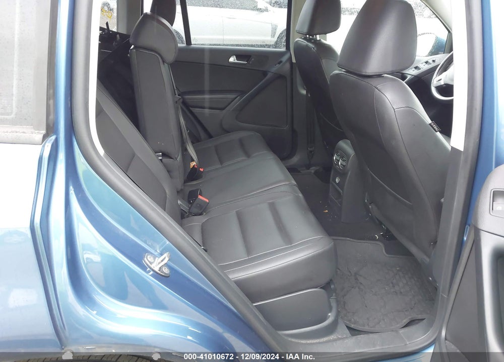 2017 VOLKSWAGEN TIGUAN 2.0T S VIN: WVGBV7AX2HW502009