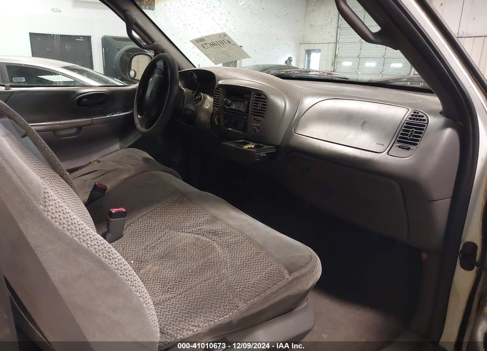 2000 FORD F-150 LARIAT/WORK SERIES/XL/XLT VIN: 1FTRX18W7YNA62690