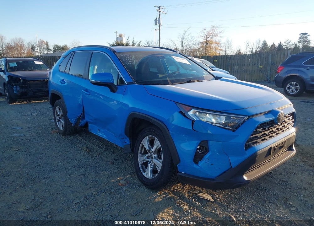 2021 TOYOTA RAV4 XLE VIN: 2T3P1RFV1MW207565