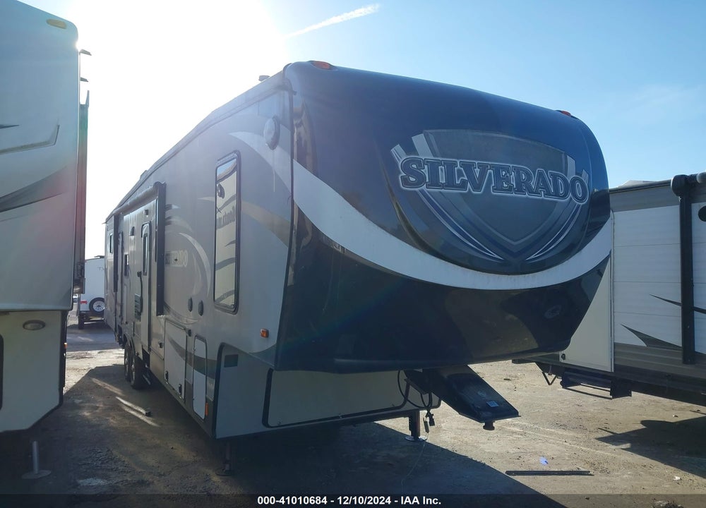 2015 HEARTLAND RV SILVERADO 37QB VIN: 5SFBG4125FE284777