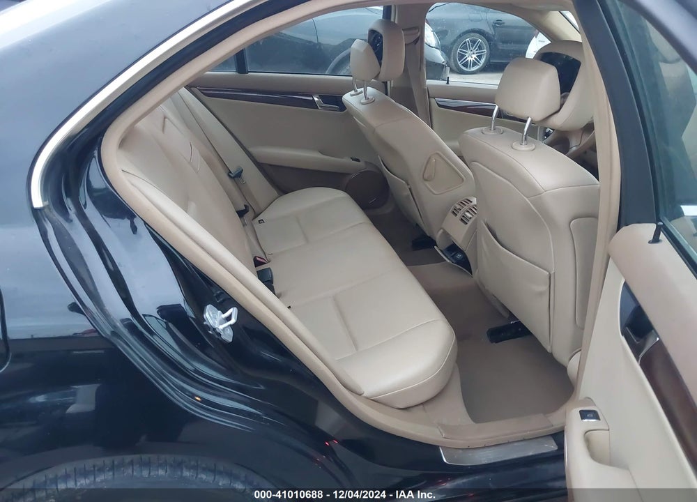 2008 MERCEDES-BENZ C 300 LUXURY/SPORT VIN: WDDGF54X68R010336