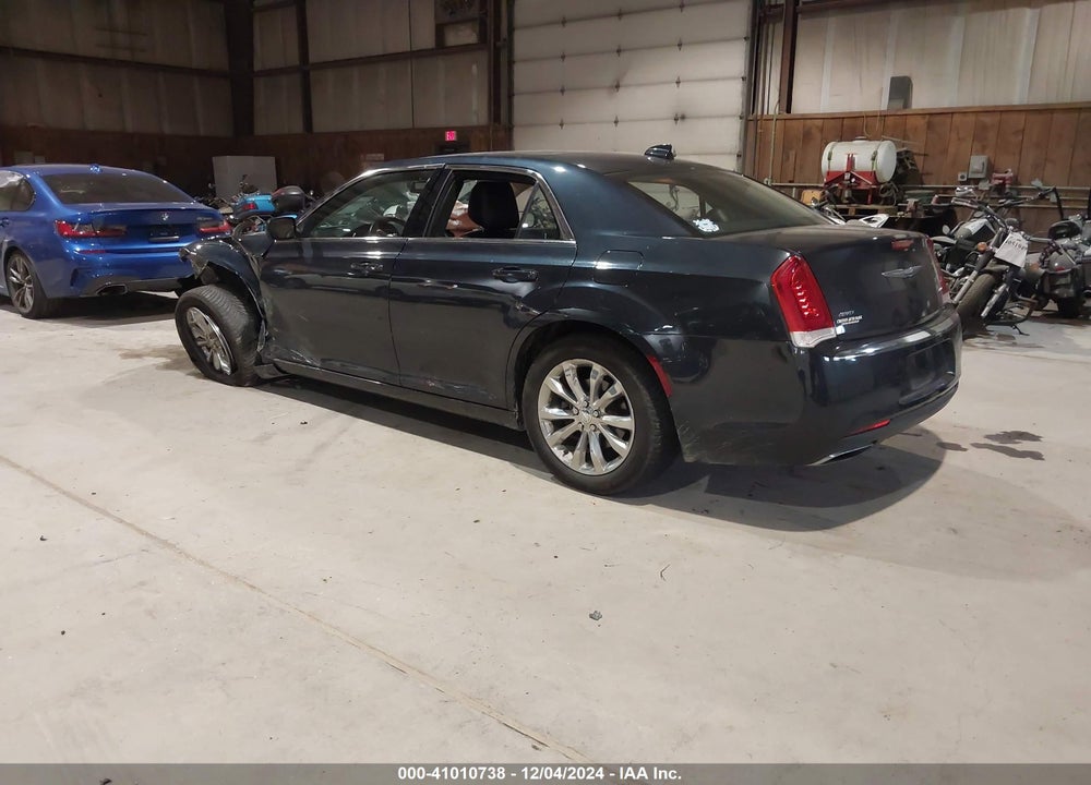 2017 CHRYSLER 300 LIMITED AWD VIN: 2C3CCARG6HH585883