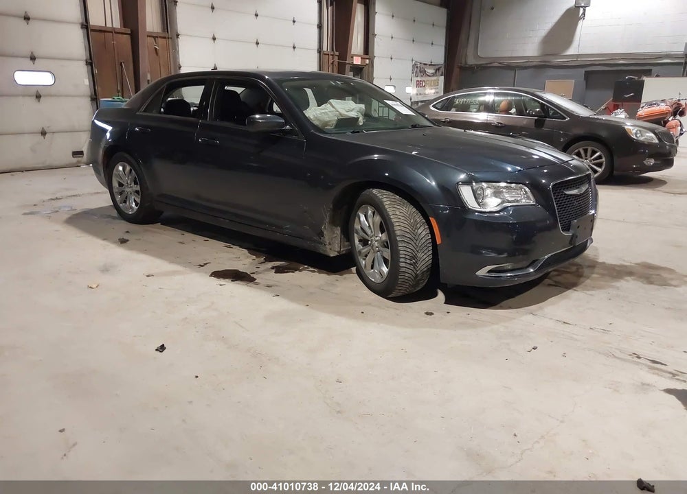 2017 CHRYSLER 300 LIMITED AWD VIN: 2C3CCARG6HH585883