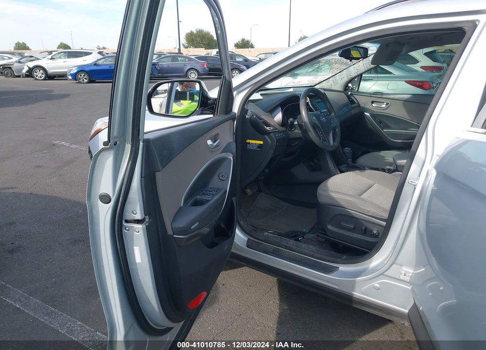 2016 HYUNDAI SANTA FE SE VIN: KM8SM4HF9GU162303