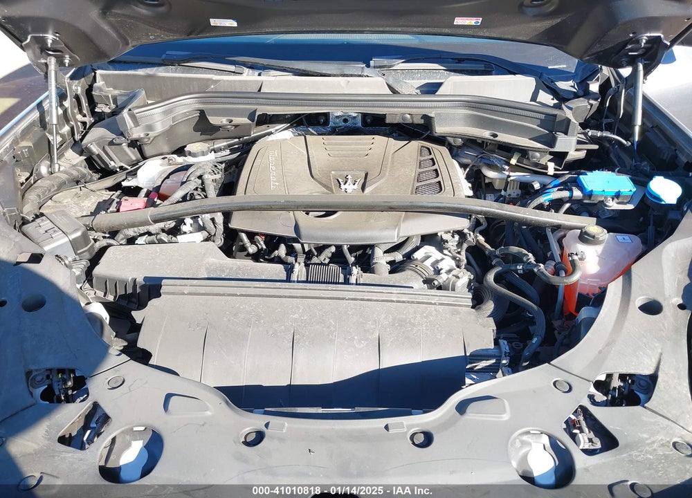 2023 MASERATI GRECALE MODENA VIN: ZN682AVMXP7427250