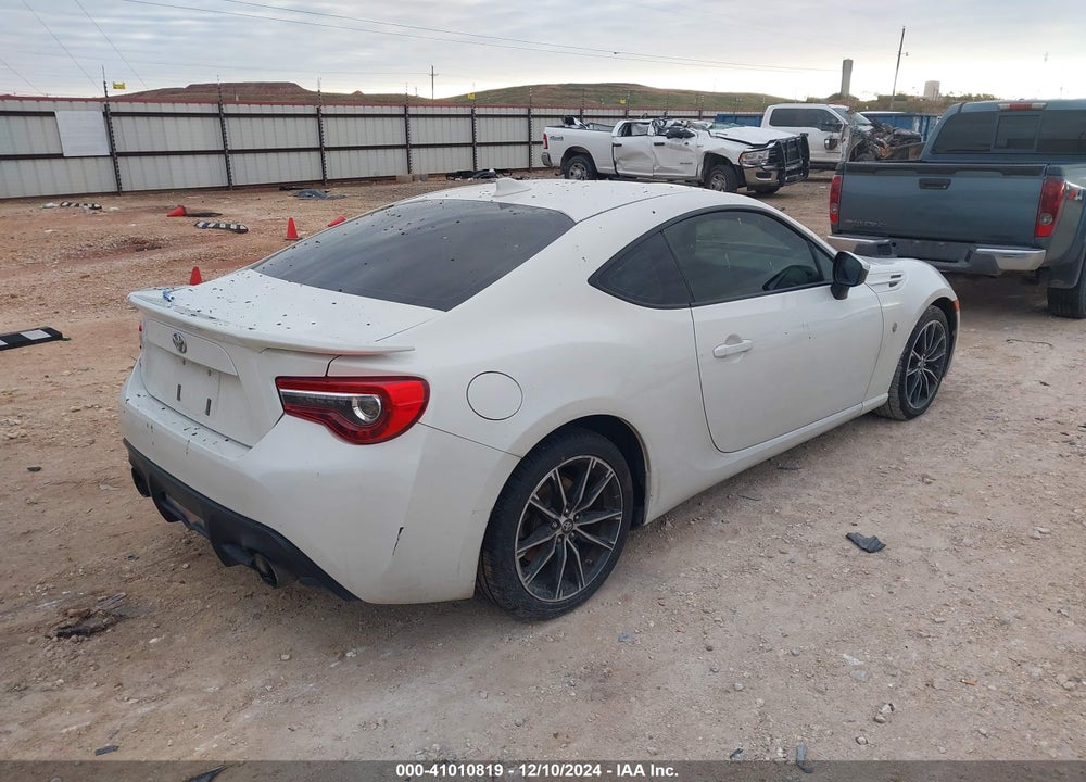 2017 TOYOTA 86 VIN: JF1ZNAA15H8705000