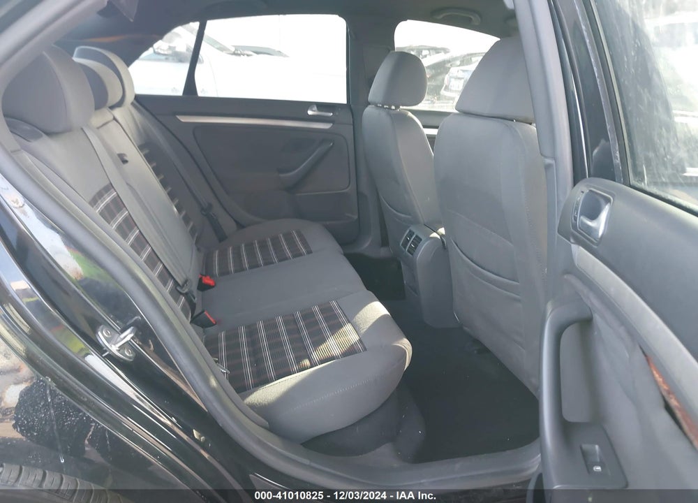 2008 VOLKSWAGEN GLI VIN: 3VWDJ71K58M099668