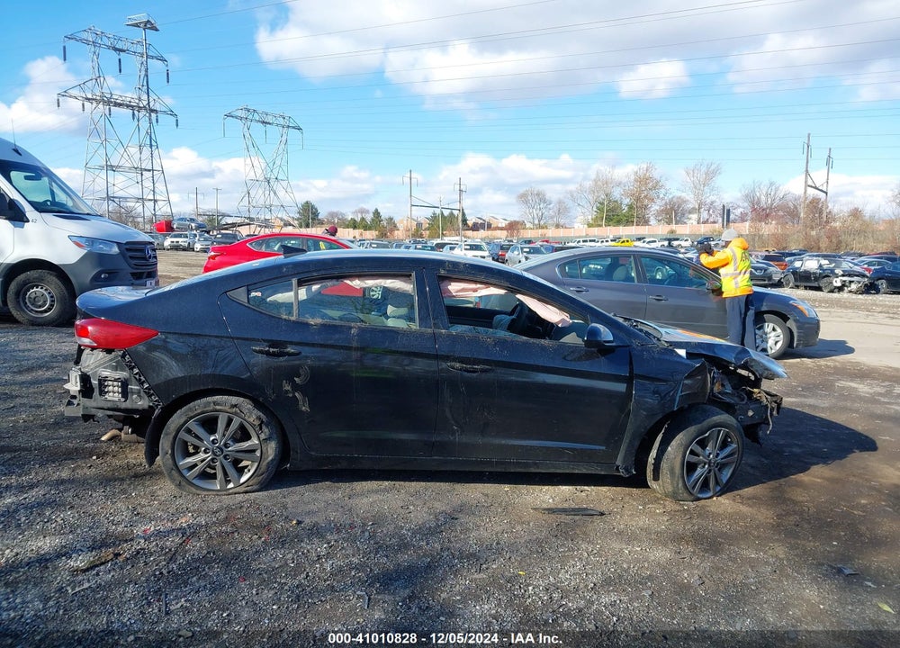 2018 HYUNDAI ELANTRA SEL VIN: 5NPD84LF5JH356093
