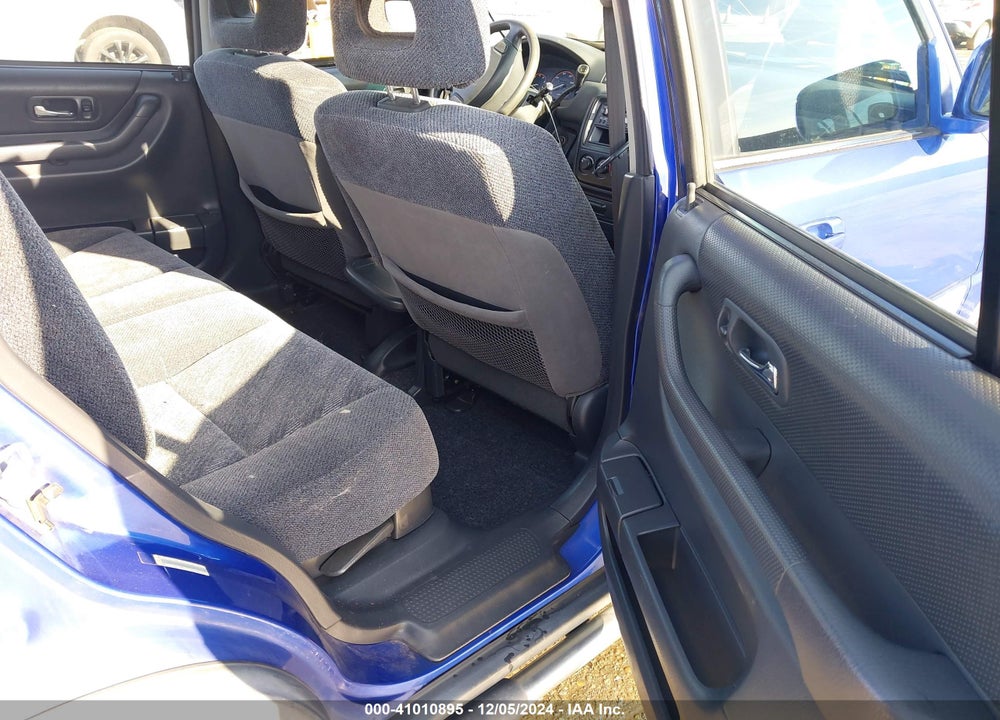 2000 HONDA CR-V EX VIN: JHLRD1866YC055639