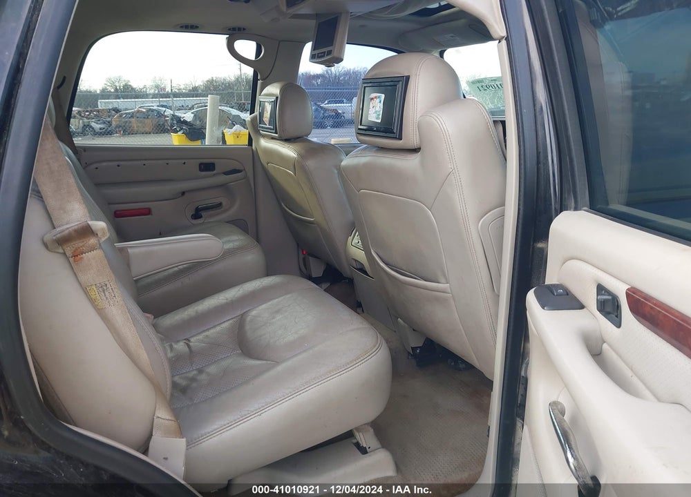 2005 CADILLAC ESCALADE STANDARD VIN: 1GYEK63N85R125173