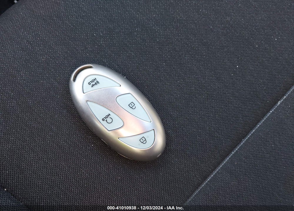 2024 HYUNDAI IONIQ 6 VIN: KMHM24AC5RA056451