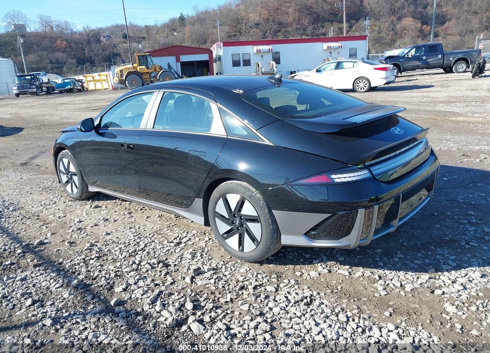2024 HYUNDAI IONIQ 6 VIN: KMHM24AC5RA056451