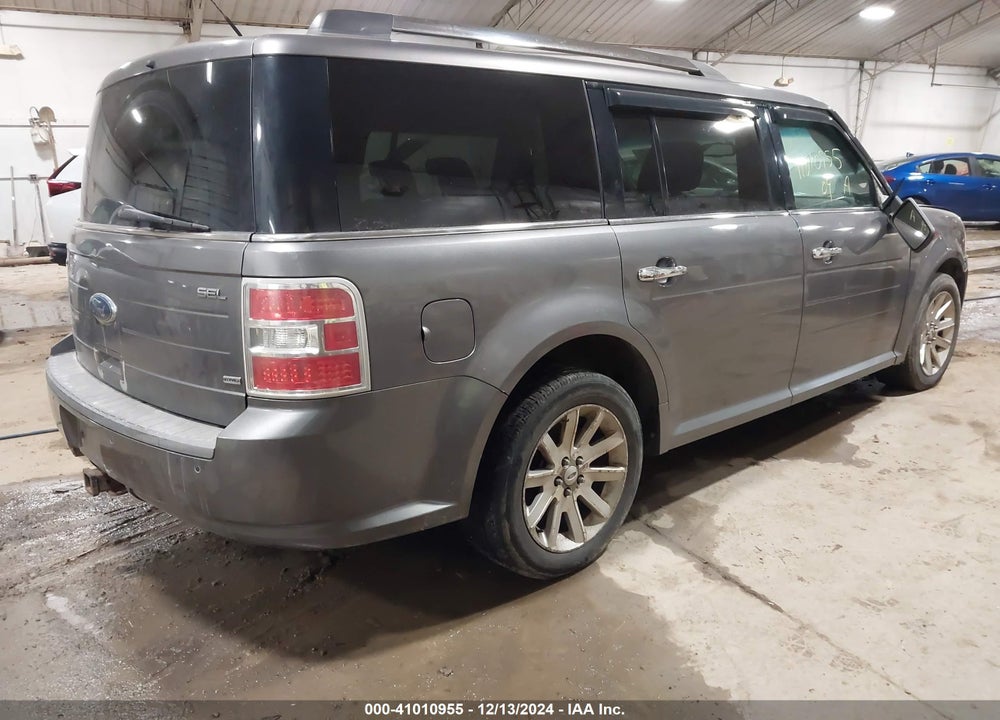 2009 FORD FLEX SEL VIN: 2FMEK62C99BA25027