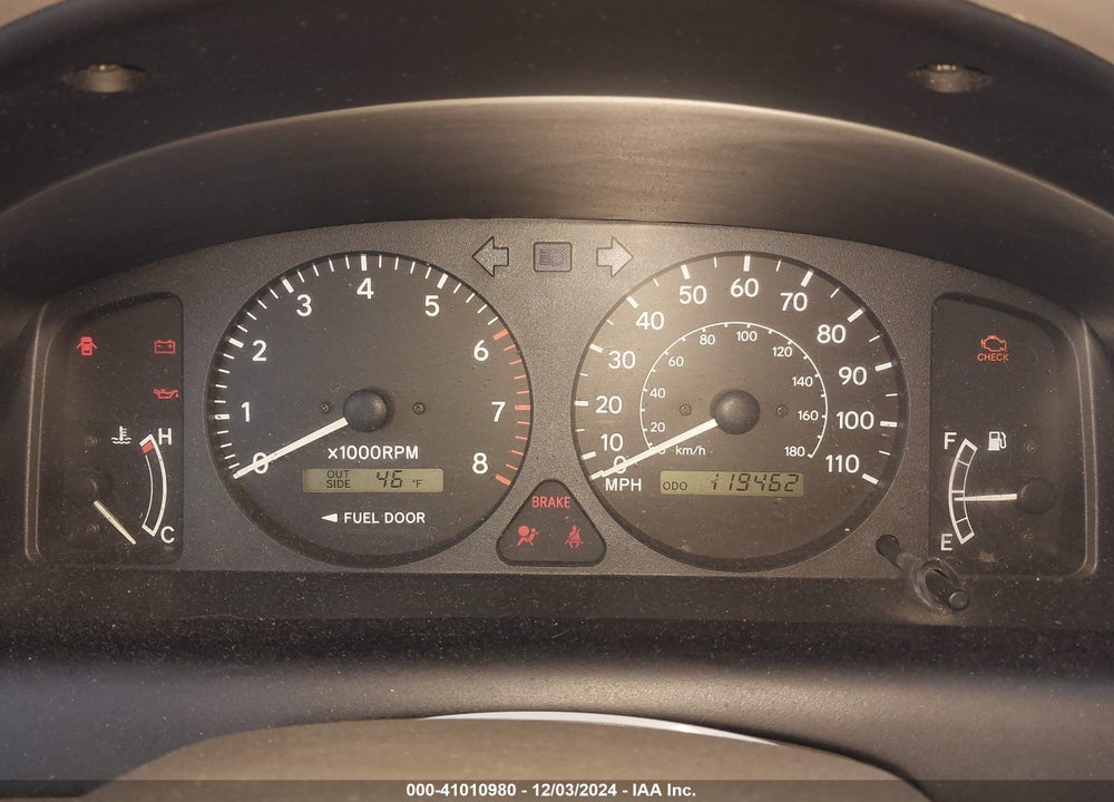 1998 TOYOTA COROLLA LE VIN: 1NXBR18E4WZ047663