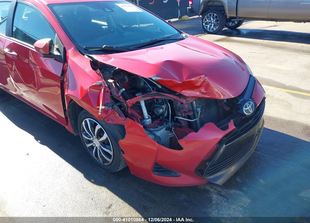 2017 TOYOTA COROLLA LE VIN: 2T1BURHE0HC827841